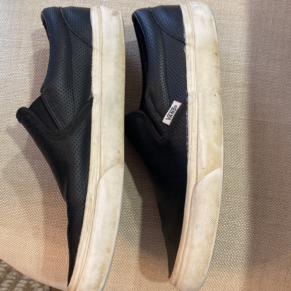 Women’s Black slip-on Vans, size 6.5 - Picture 2 of 6